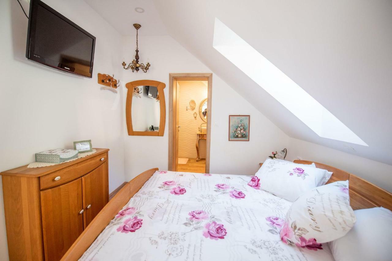 Apartmaji Urska Lasko Luaran gambar