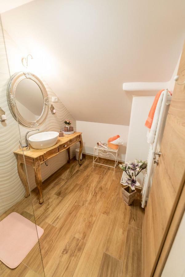 Apartmaji Urska Lasko Luaran gambar
